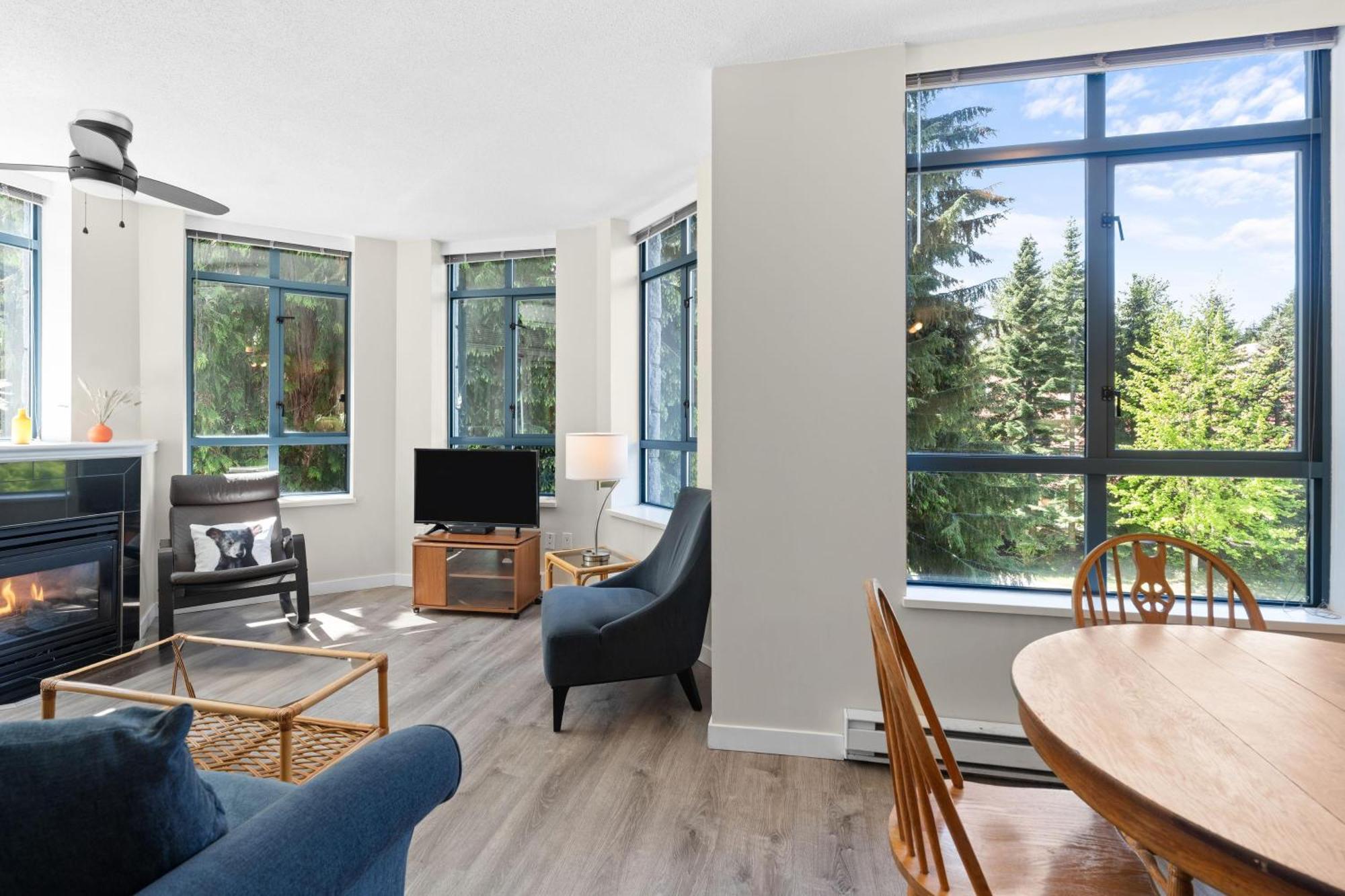 Alpenglow Lodge Bear Wonder One Bedroom By Mva Whistler Eksteriør billede