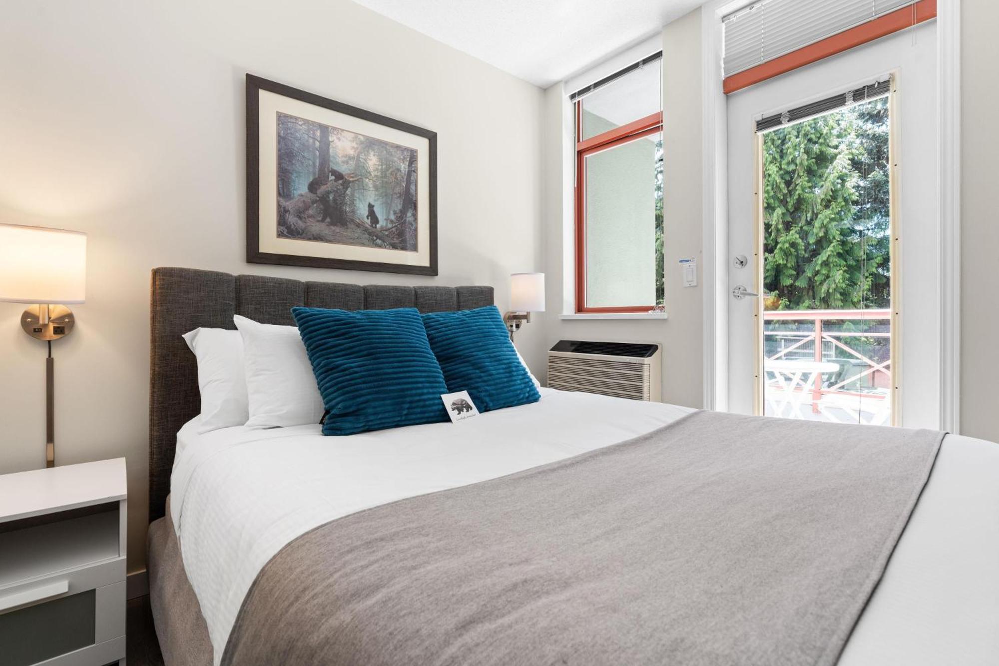 Alpenglow Lodge Bear Wonder One Bedroom By Mva Whistler Eksteriør billede