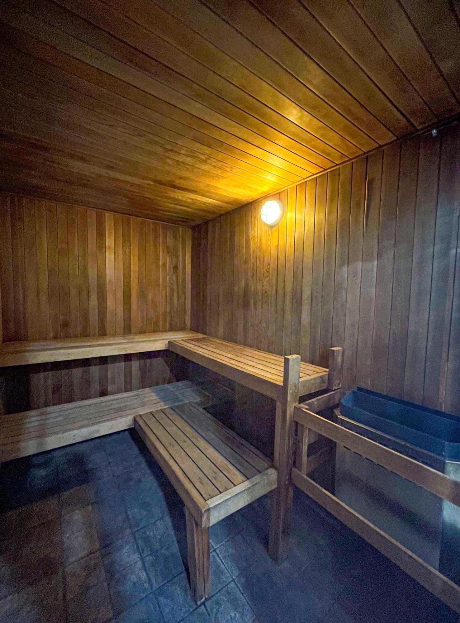 Alpenglow Lodge Bear Wonder One Bedroom By Mva Whistler Eksteriør billede